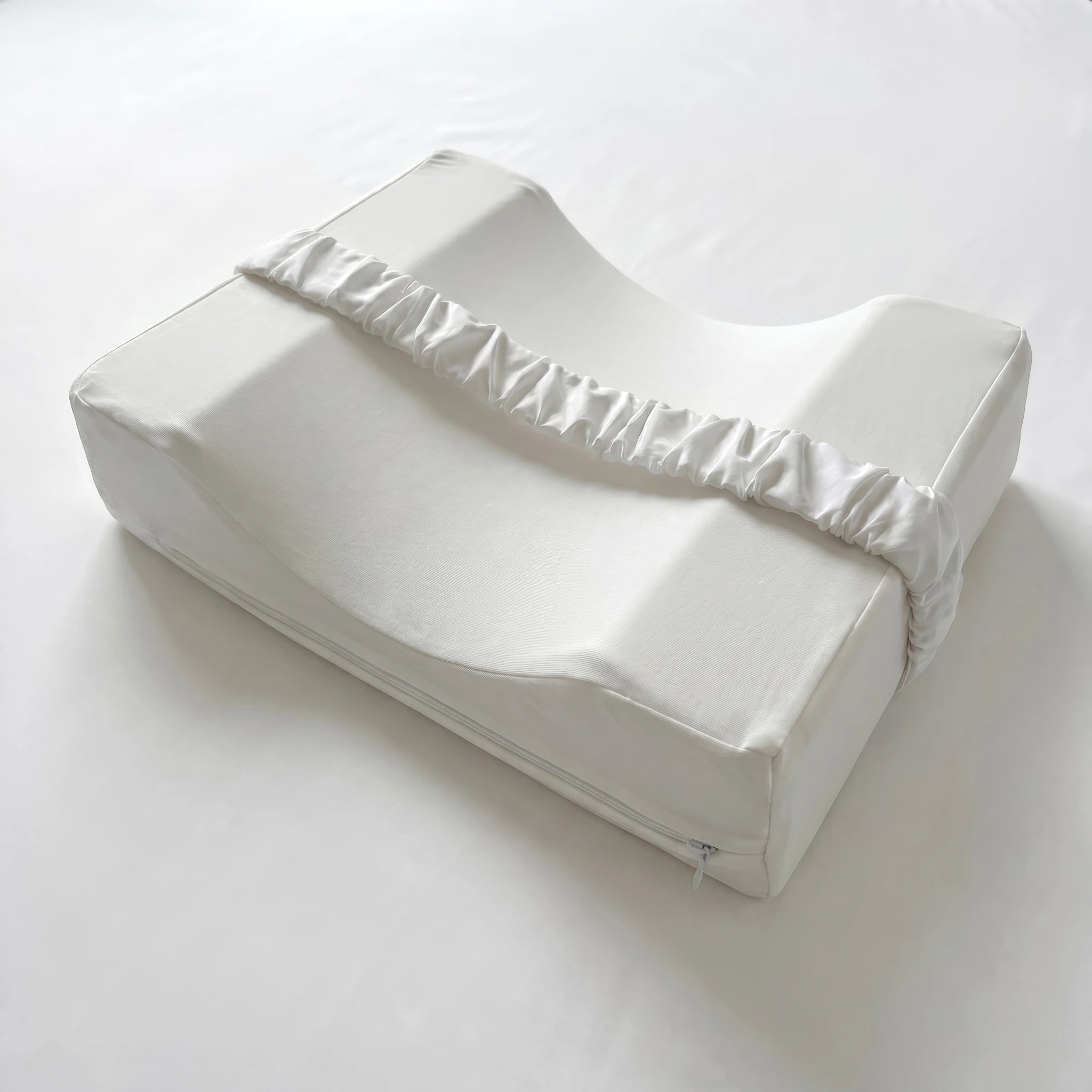 Align CoolCase™ Knee Pillow